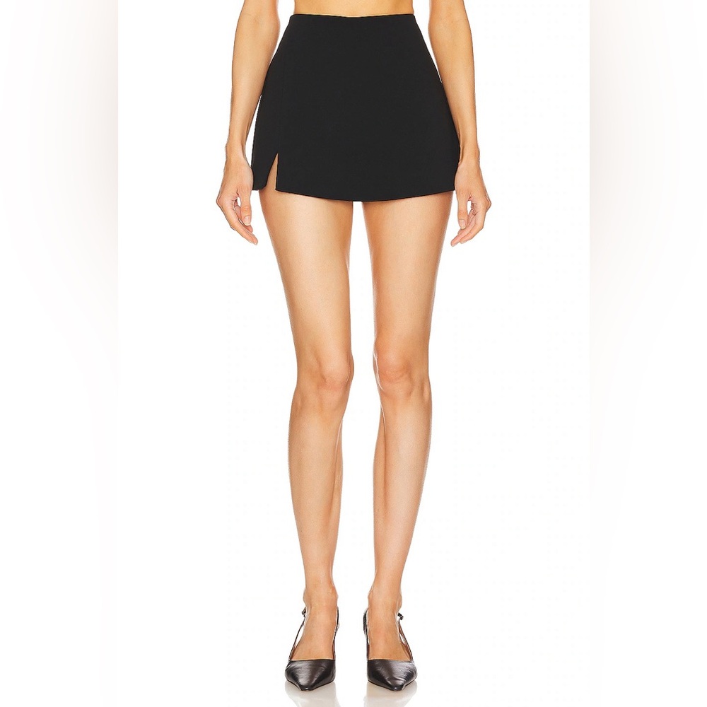 L’ACADEMIE: BLACK CREPE MINI SKORT
